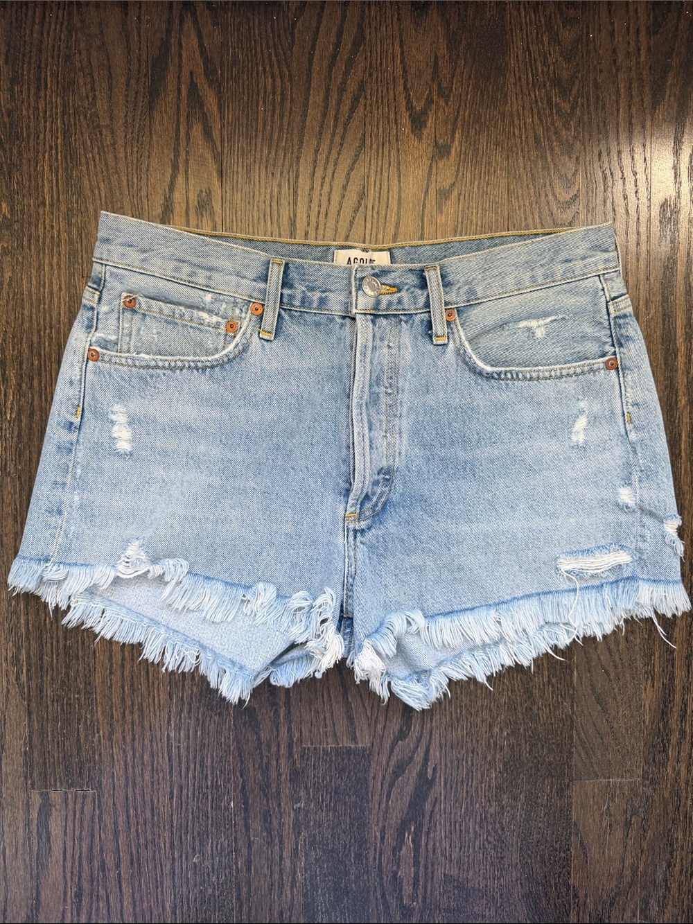 Agolde Parker Light Wash Frayed Hem Denim Shorts • size 29